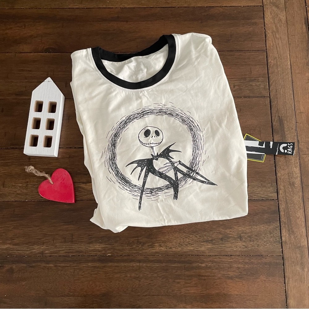 NWT XL Women’s Rags to Raches Jack Skellington White Short Sleeve Tee